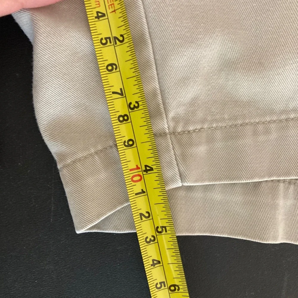 Vintage 2001 Old Navy Pleated High Waisted Khaki Shorts 4 Tan Y2K 100% Cotton
